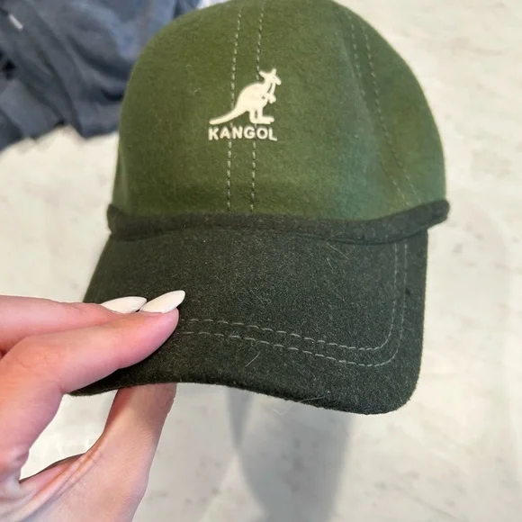 KANGOL 100% Wool Adjustable Hat two toned green - Picture 2 of 6
